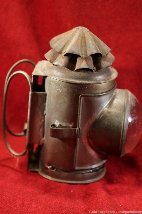 Oil Lamp Lantern with Glass Projection Lens - Police, Soldier...-img-1
