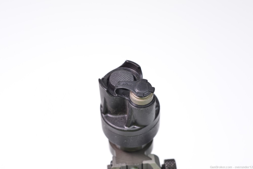 Surefire M961 Tactical Flashlight for Colt AR15 Rifle  AUTHENTIC-img-3