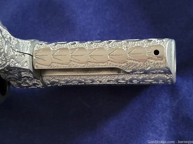 NIB Custom Engraved S&W 686 PLUS-img-6