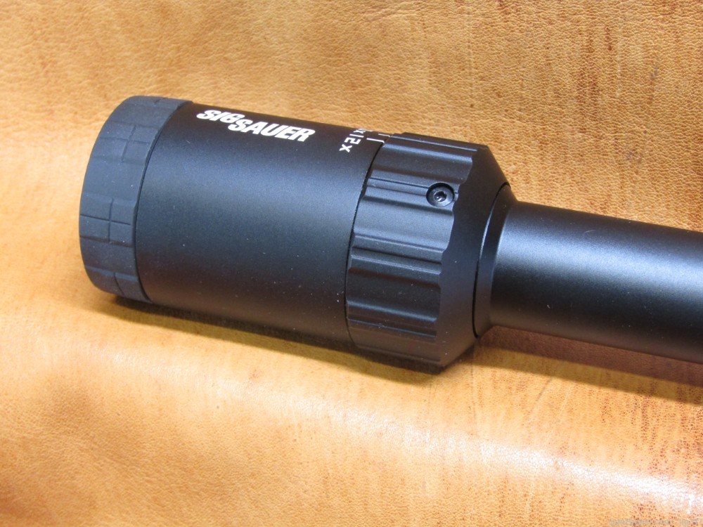 Sig Sauer Whiskey 3 4-12x40mm Rifle Scope New in Box SOW34202-img-14
