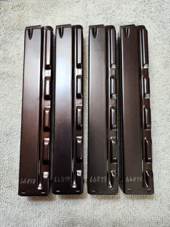 4x Matching MP5 SD 8/76 Date Code Straight Mags-img-4