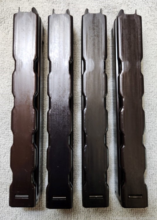 4x Matching MP5 SD 8/76 Date Code Straight Mags-img-7