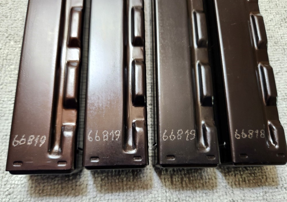 4x Matching MP5 SD 8/76 Date Code Straight Mags-img-1