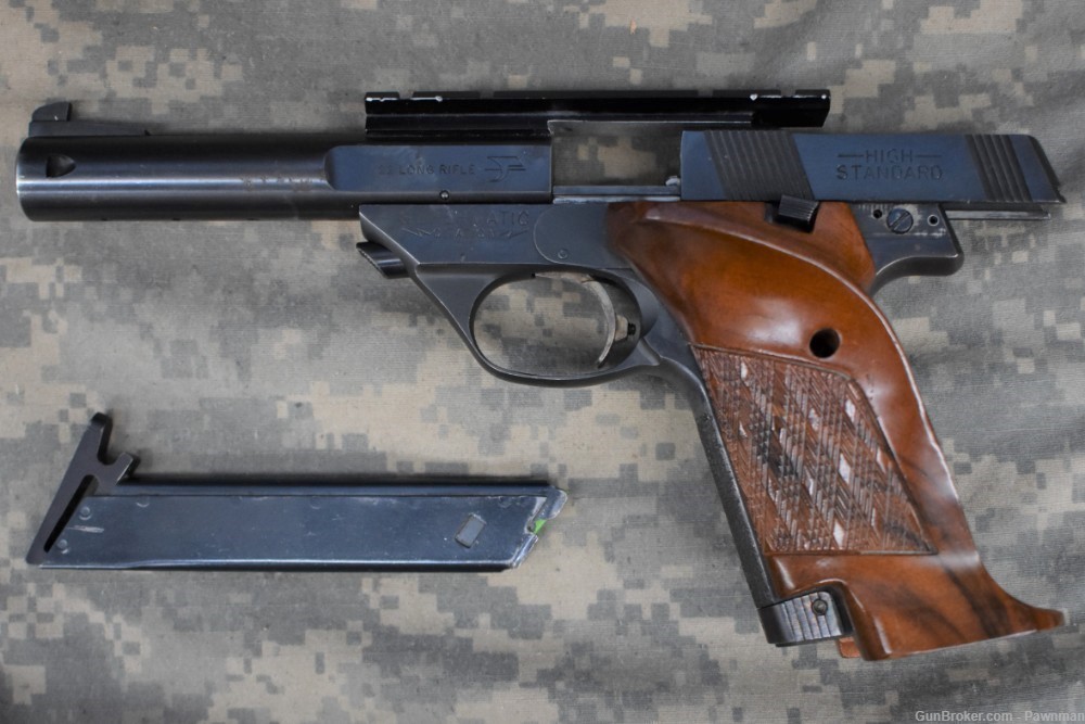 High Standard Supermatic Citation in 22LR  Model 107 Military  made 1973-img-18