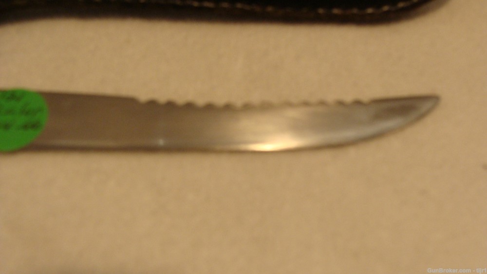 BUCK 121 Scaler with flap over sheath-img-6