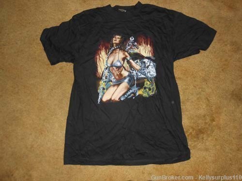  Woman In Chains T-Shirt - Size XXL-img-0