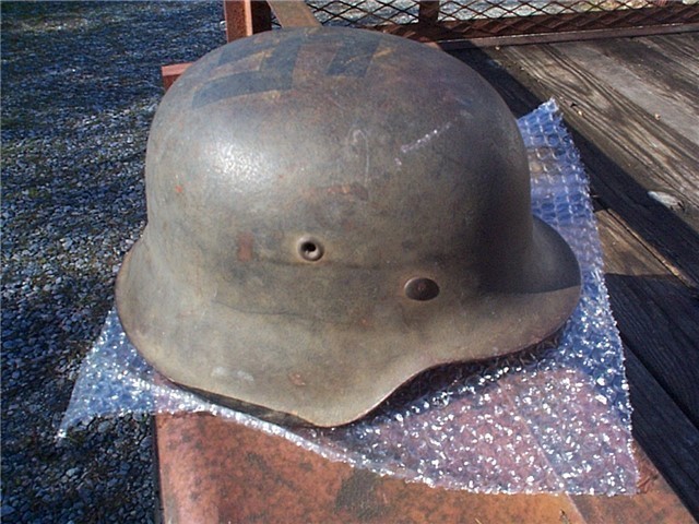 Old M-42 German Military Luftwaffe Helmet with swastika decal-img-1