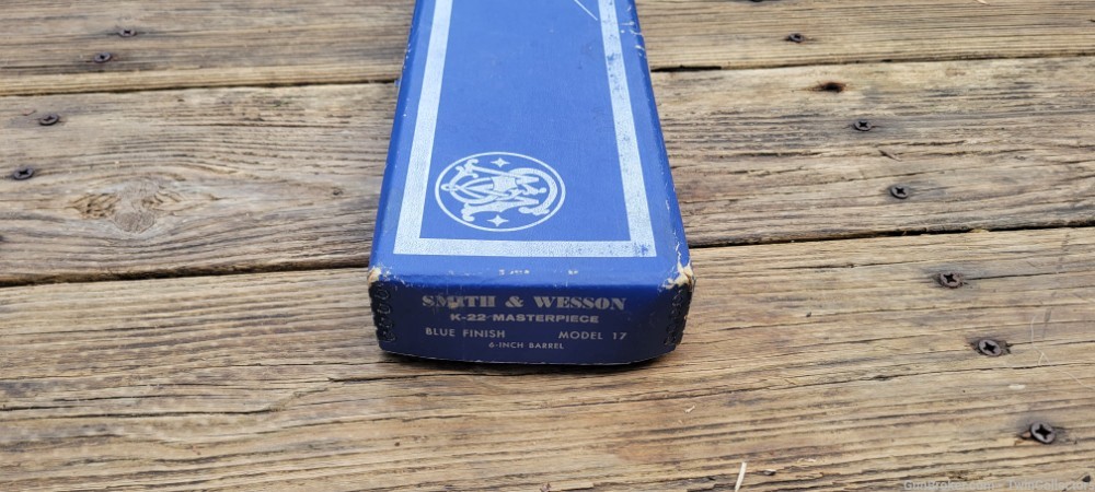 Original Smith and Wesson K-22 Masterpiece Model 17 Box-img-3