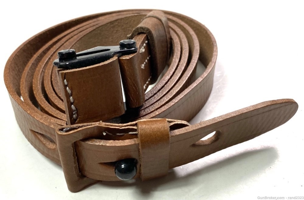 WWII GERMAN 8MM K98 MAUSER RIFLE LEATHER CARRY SLING-img-0