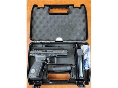 Beretta APX A1 Full Size 9mm 17+1rd