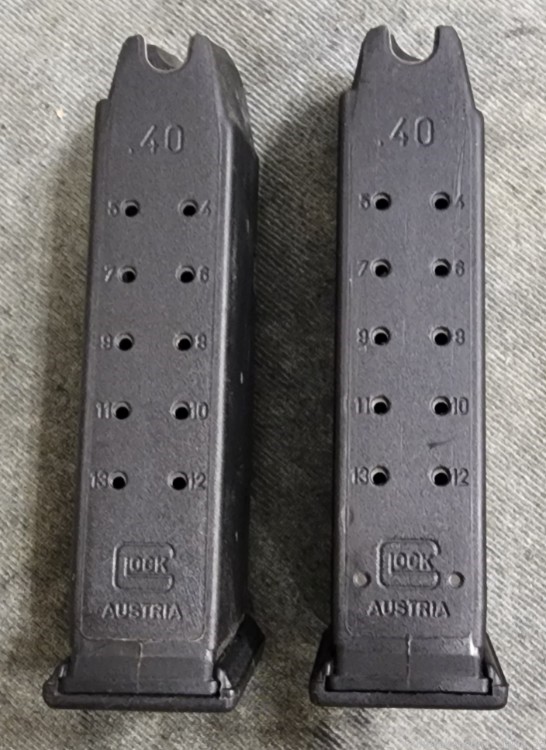 Lot of 2 PRE-BAN Factory Glock 23 .40 S&W Magazines 13 Rounds U Notch-img-0