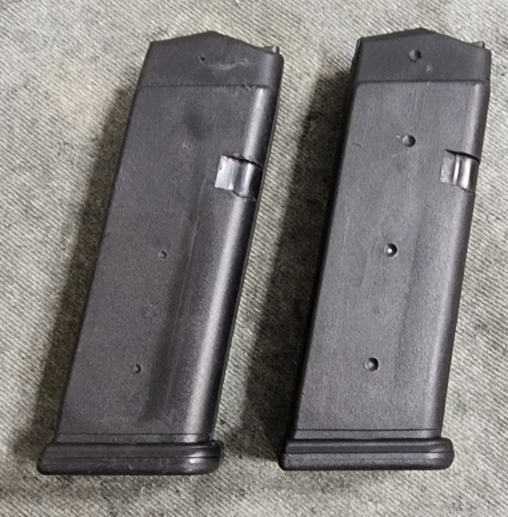 Lot of 2 PRE-BAN Factory Glock 23 .40 S&W Magazines 13 Rounds U Notch-img-2
