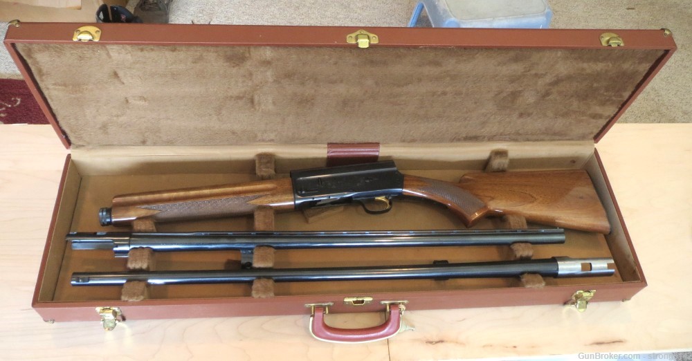 1968 FN Browning Auto 5 Light Twelve 12 Gauge with Extra Barrel and Case-img-21