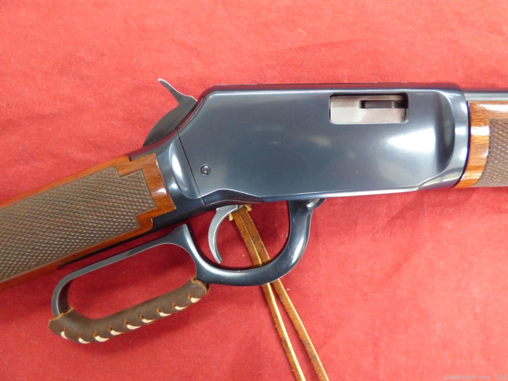 Winchester Model 9422 XTR - .22S-L-LR 1980 Gloss Walnut Saddle Ring Leather-img-6