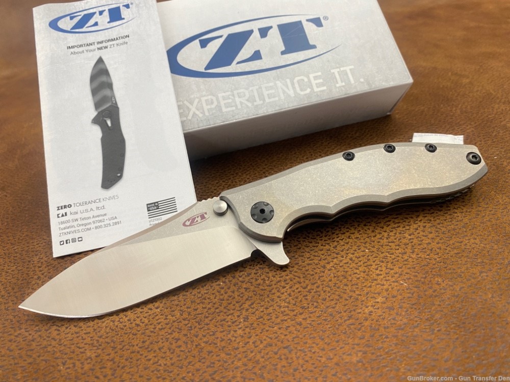 NEW Zero Tolerance 0562TI Hinderer Flipper Folding Knife Titanium CPM 20CV-img-2