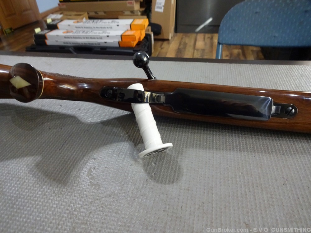 Weatherby MKV Deluxe  .300 WBY mag  26 Inch Barrel  Mark V Weatherby -img-16
