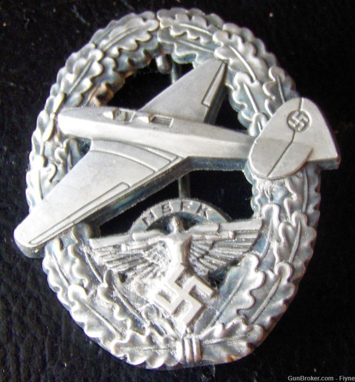 Germany WWII, Third Reich era Luftwaffe Badge REPRODUCTION  (184)-img-0