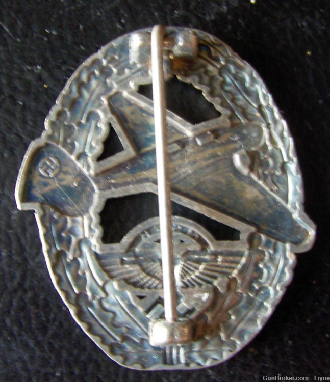 Germany WWII, Third Reich era Luftwaffe Badge REPRODUCTION  (184)-img-1