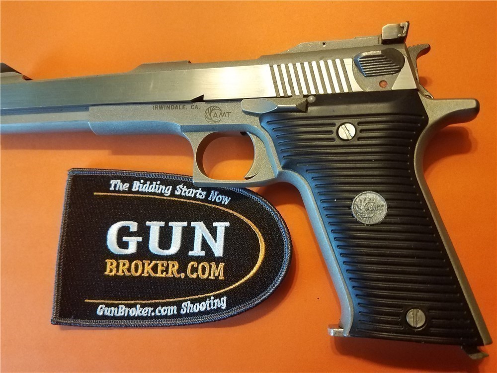 AMT/iAi Automag II grips with medallions-img-3