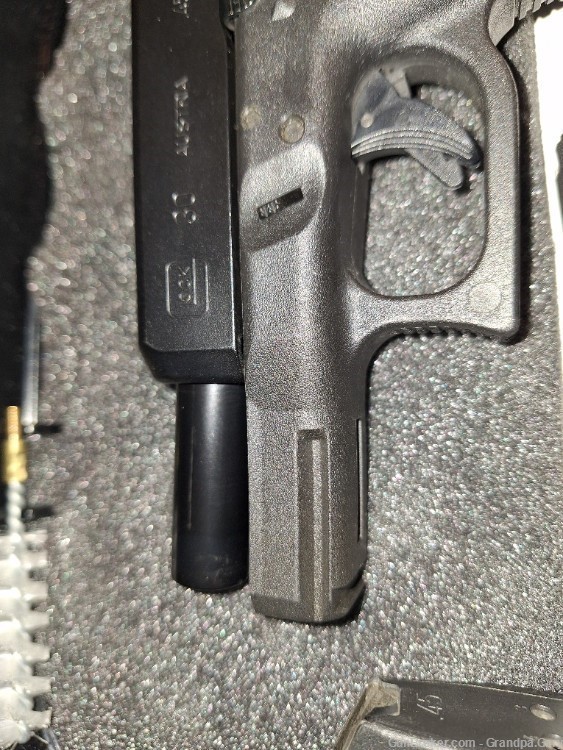 Glock 30 , 45 ACP ,. two 10 round magazines-img-2