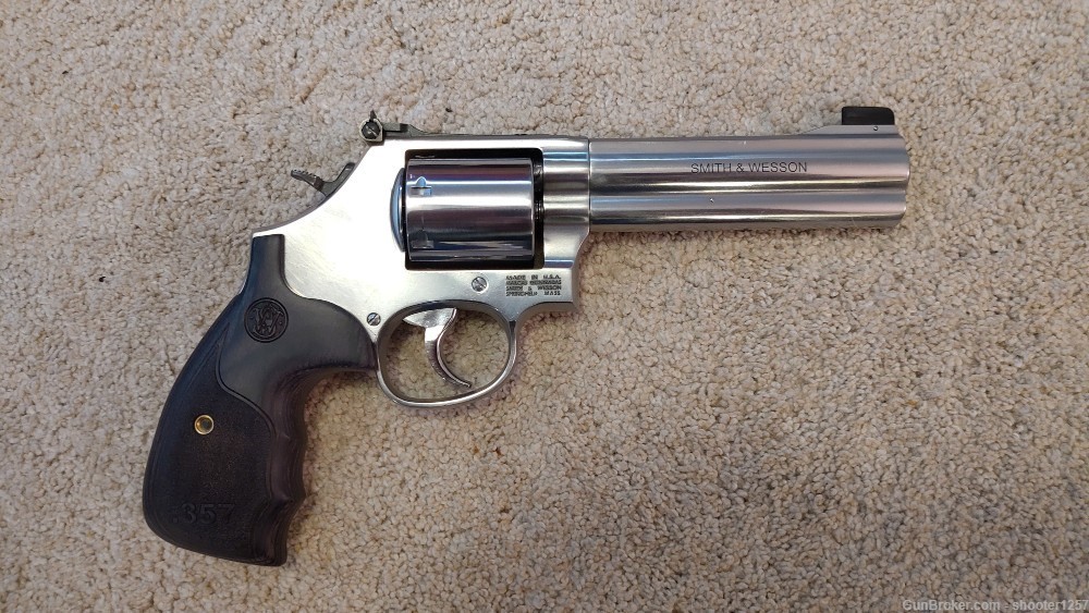 Smith & Wesson 686 PLUS 357 MAG-img-0
