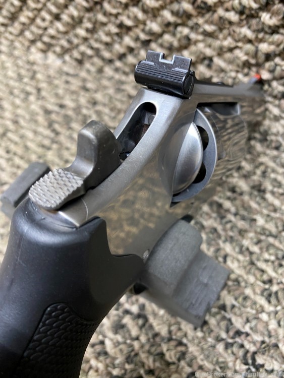 Smith & Wesson SA/DA 686-6 357 mag SS Finish Rubber Grip 2.5" BBL 7 Shot-img-18