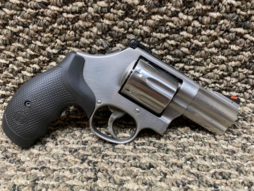 Smith & Wesson SA/DA 686-6 357 mag SS Finish Rubber Grip 2.5" BBL 7 Shot-img-6