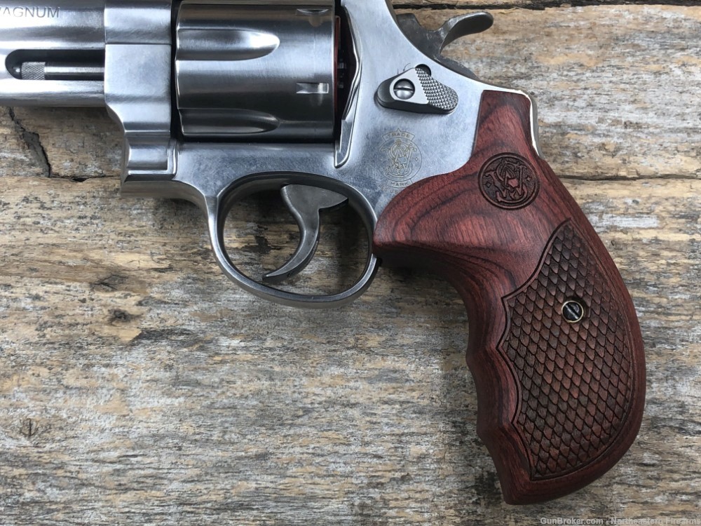 Smith & Wesson 629 Deluxe 44 Magnum 150715-img-2