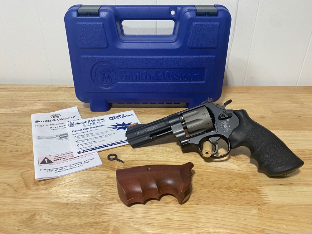Smith & Wesson 327PD .357 mag Scandium Revolver 4”-img-0