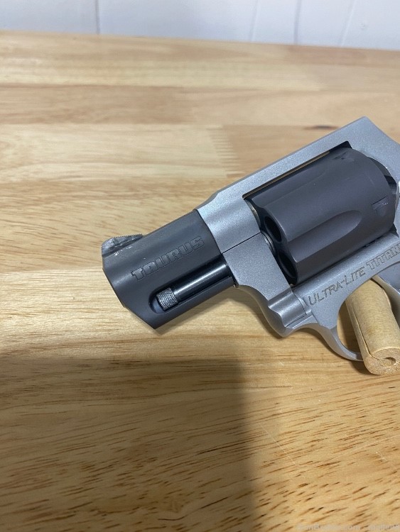Taurus 85 Ultra Lite Titanium 38 special Revolver 2”-img-7