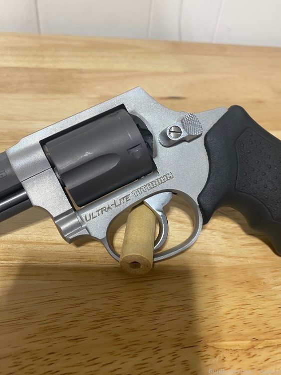 Taurus 85 Ultra Lite Titanium 38 special Revolver 2”-img-6