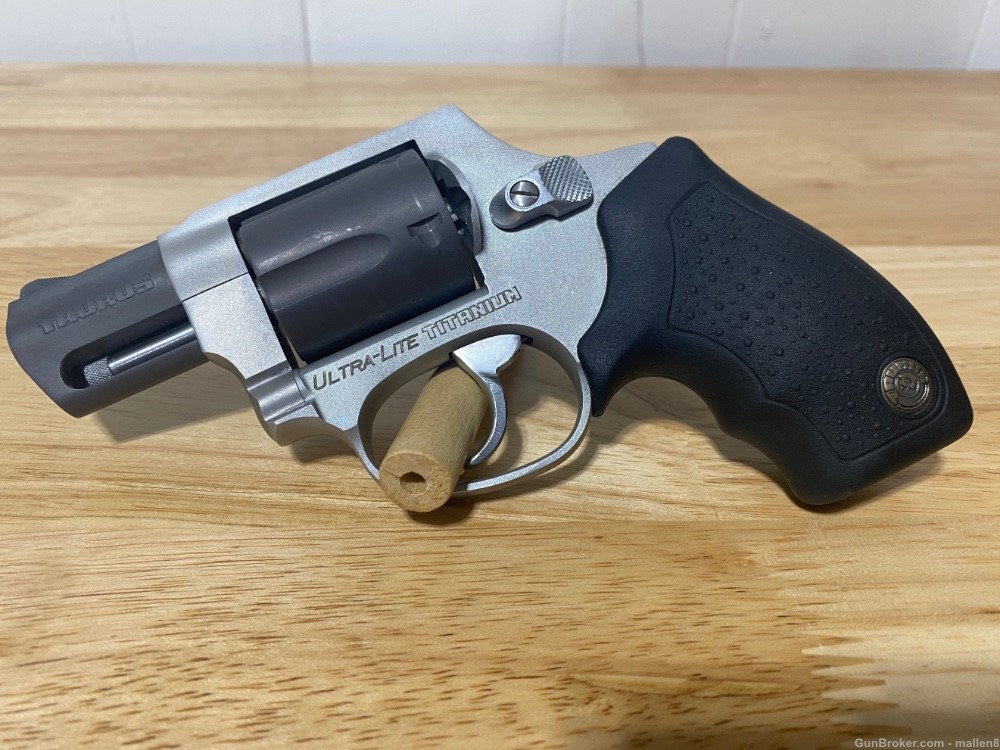 Taurus 85 Ultra Lite Titanium 38 special Revolver 2”-img-4