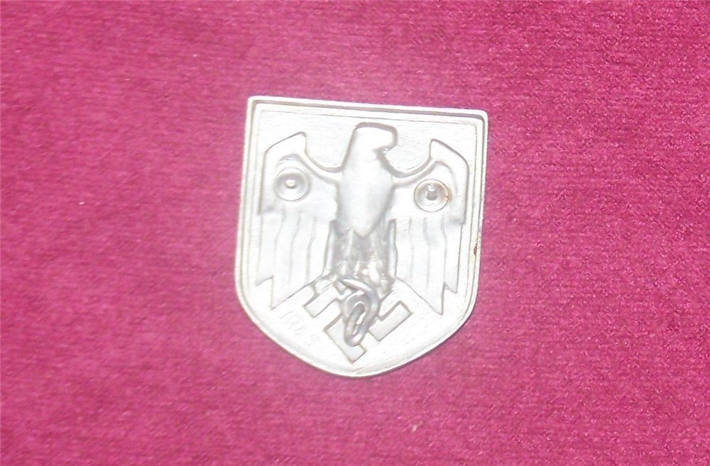 WWII WW2 ORIGINAL NSDAP GERMAN NATIONAL EAGLE SHIELD-img-2