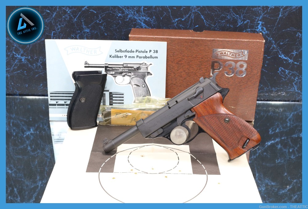 WALTHER P38 9MM W/BOX, MANUAL, TWO MAGS, EXTRA GRIPS, 1975, NEAR MINT!-img-0