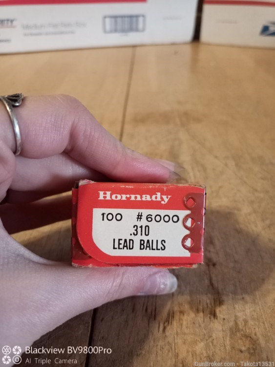 200 count of Hornady Round Balls (100 .310 & 100 .315) -img-3