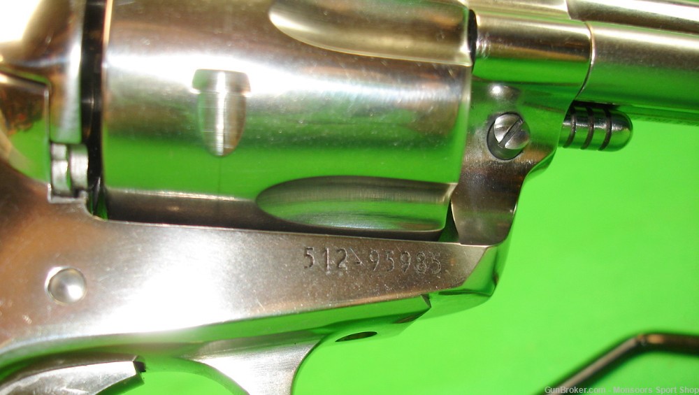 Ruger New Vaquero - .45 Colt / 5.5" Bbl - 95%-img-1