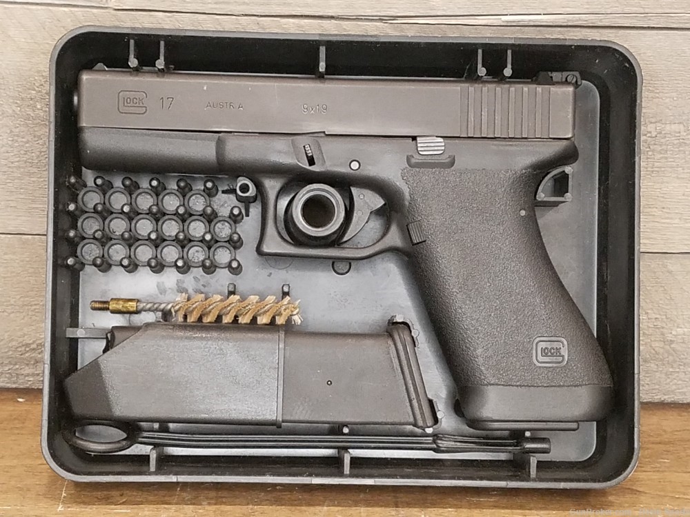 Glock 17 Gen 1 - G17 Gen1 9mm With Original Box - Used-img-9