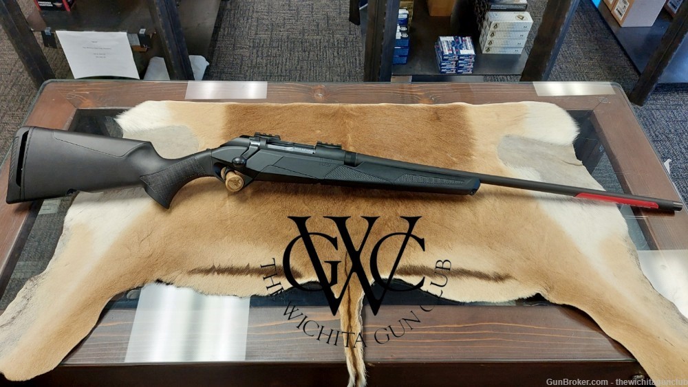 LNIB Benelli Lupo 300 Winchester Magnum -img-5