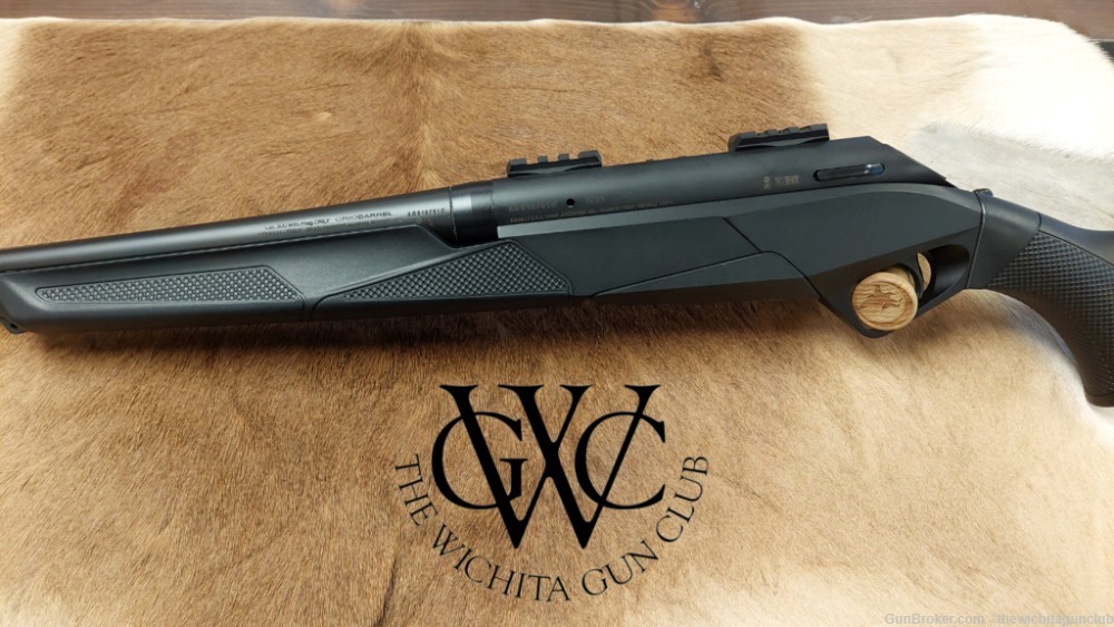 LNIB Benelli Lupo 300 Winchester Magnum -img-2