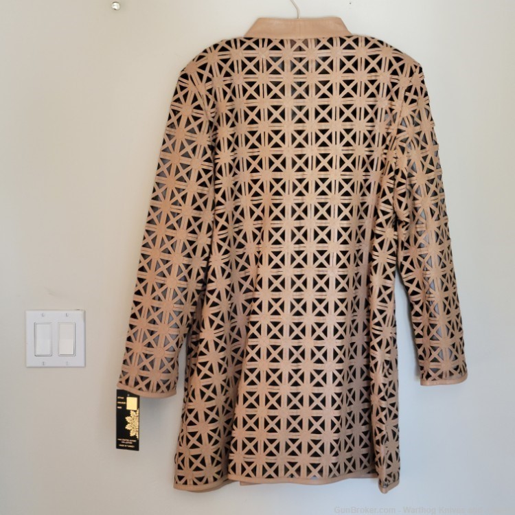 Dakota West Leather Ladies Jacket.  Camel color. 32"L. 1XL. *REDUCED*-img-2