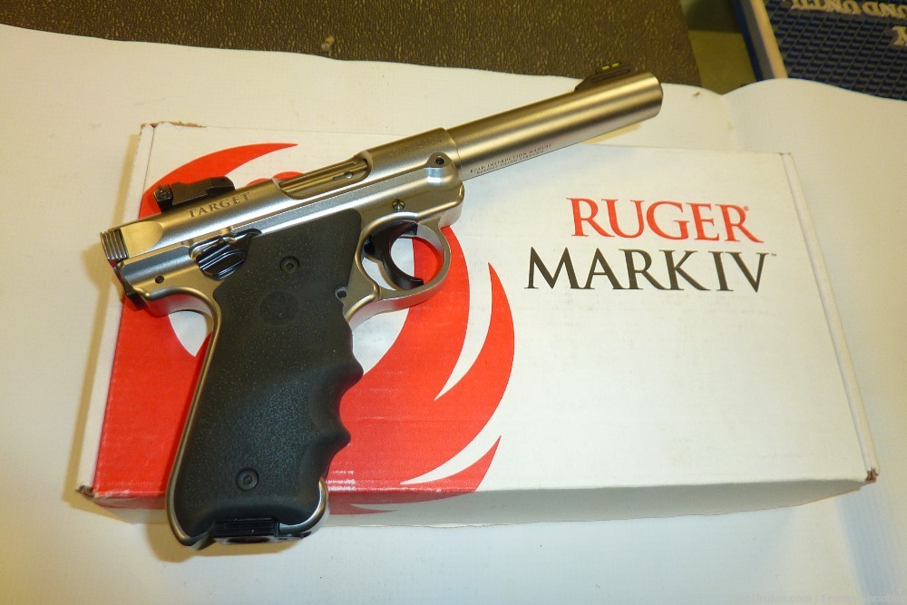 RUGER MARK IV TARGET 22 CAL 5.5" BBL STAINLESS PISTOL USED.-img-10