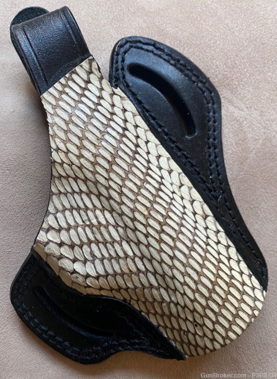 Genuine Cobra Skin Holster and Grips Set for Beretta 84 and 81-img-2