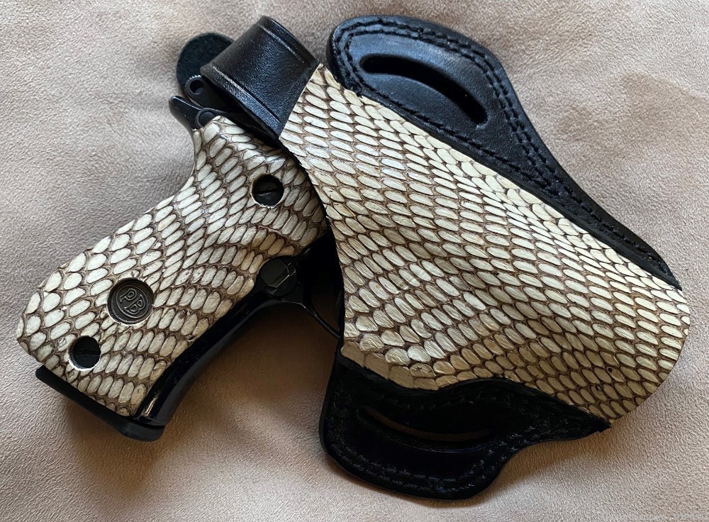 Genuine Cobra Skin Holster and Grips Set for Beretta 84 and 81-img-0