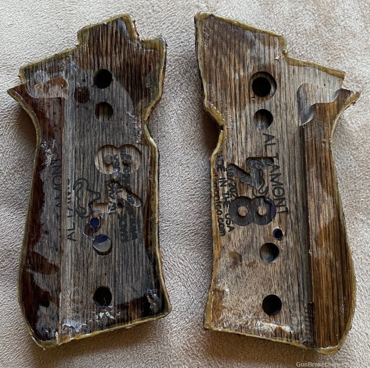 Genuine Python Skin Grips for Beretta 84 and 81 w/Medallions GRIPS ONLY-img-2