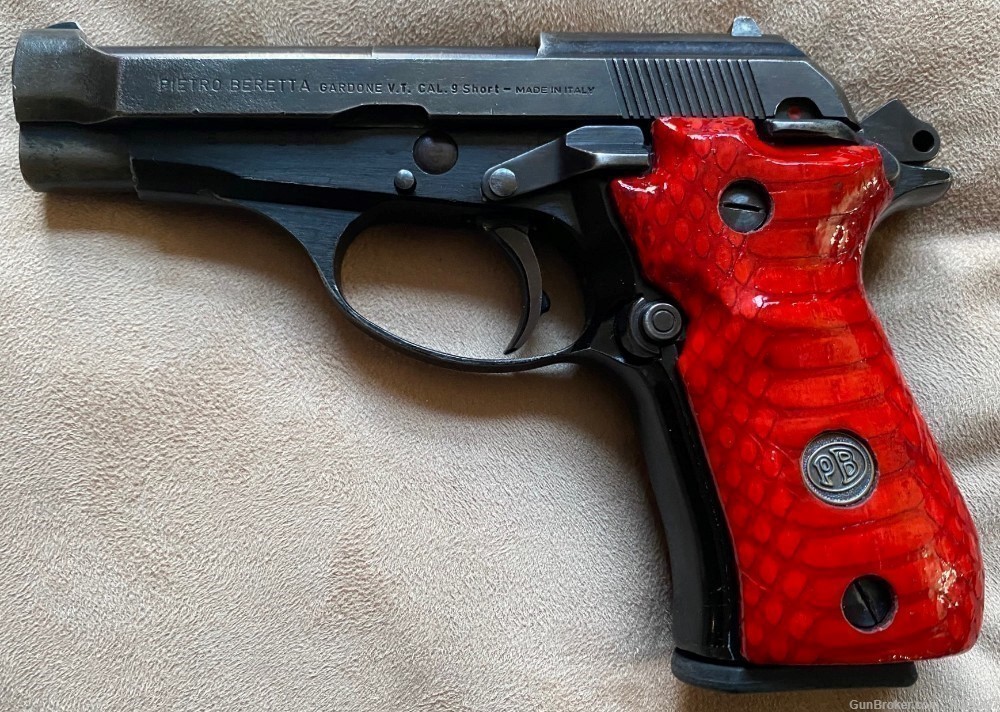 Red Sea Snake Skin Grips w/Medallions for Beretta 84 and 81 GRIPS ONLY-img-1