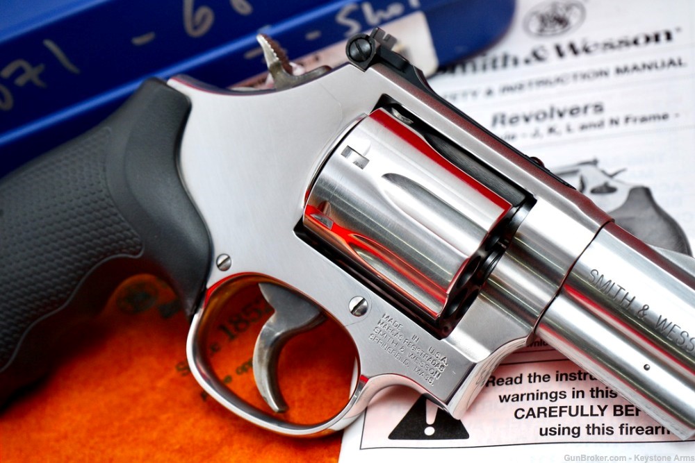 Awesome Smith & Wesson 686 2.5" .357 Magnum 7-Shot Original Case-img-8