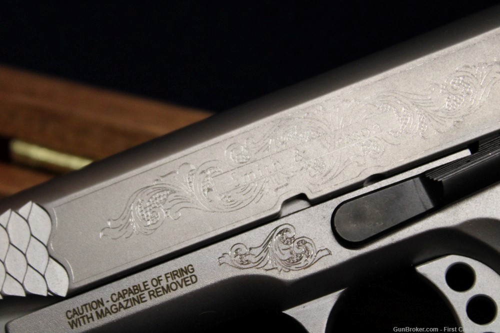 Smith & Wesson SW1911 Engraved 45ACP 1911 Smith-img-2