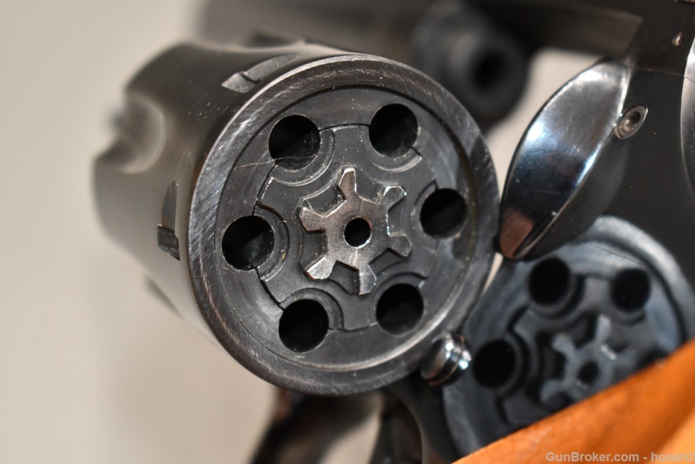 Uncommon Dan Wesson 22V Double Action Revolver 4" VR 22 LR Blued-img-34