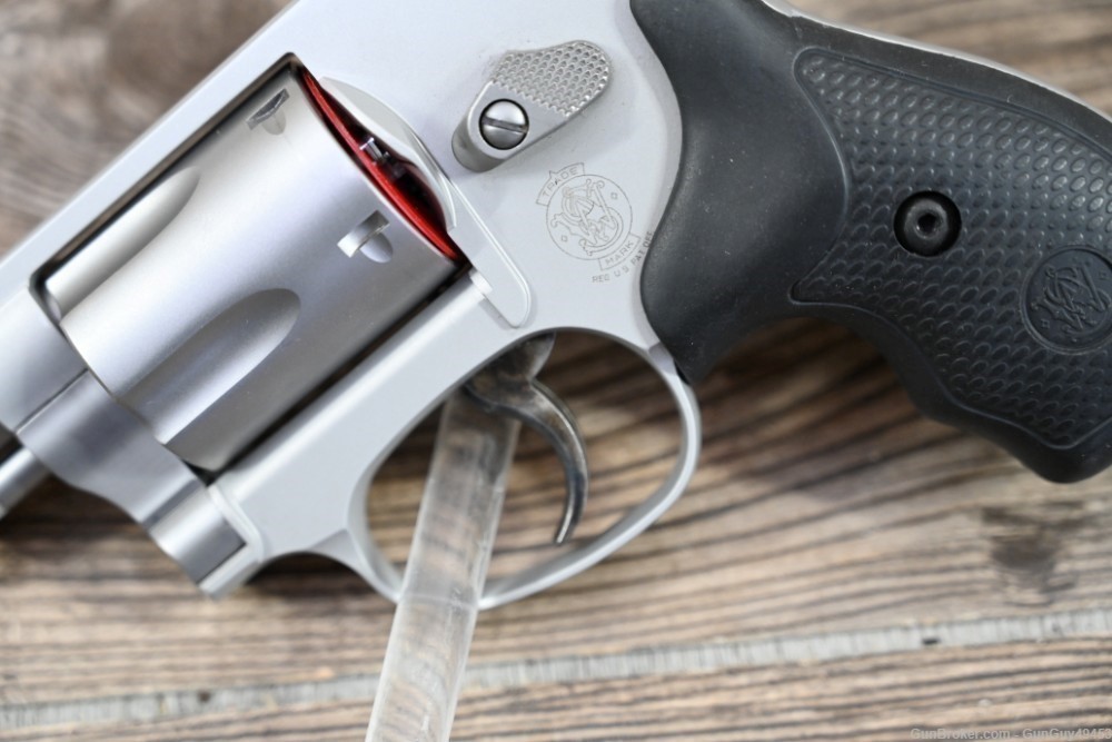 Smith and Wesson Model 642-1 38 Special revolver-img-10