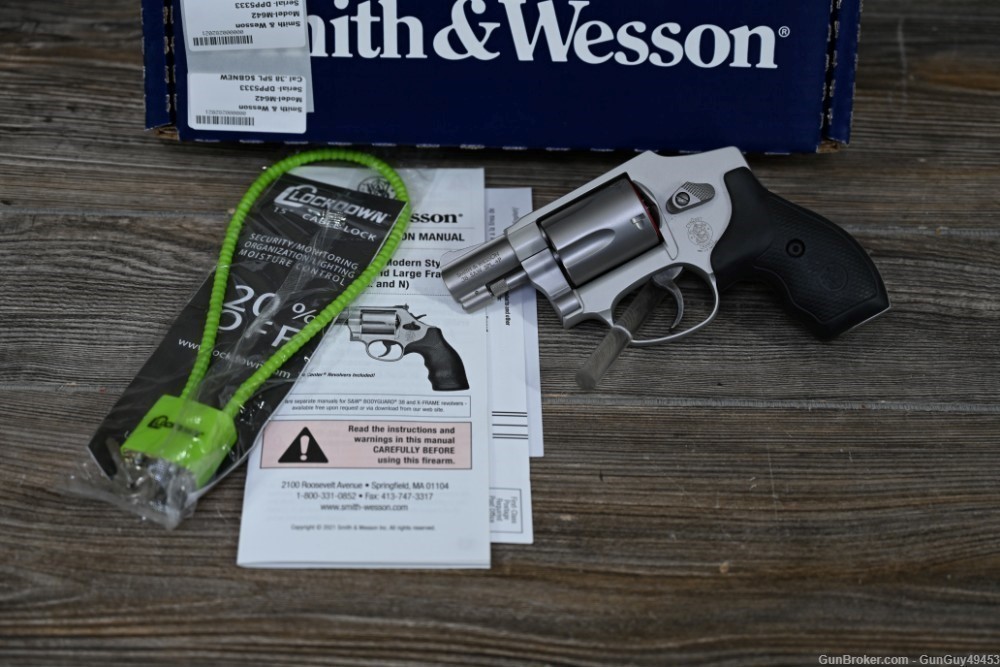Smith and Wesson Model 642-1 38 Special revolver-img-4